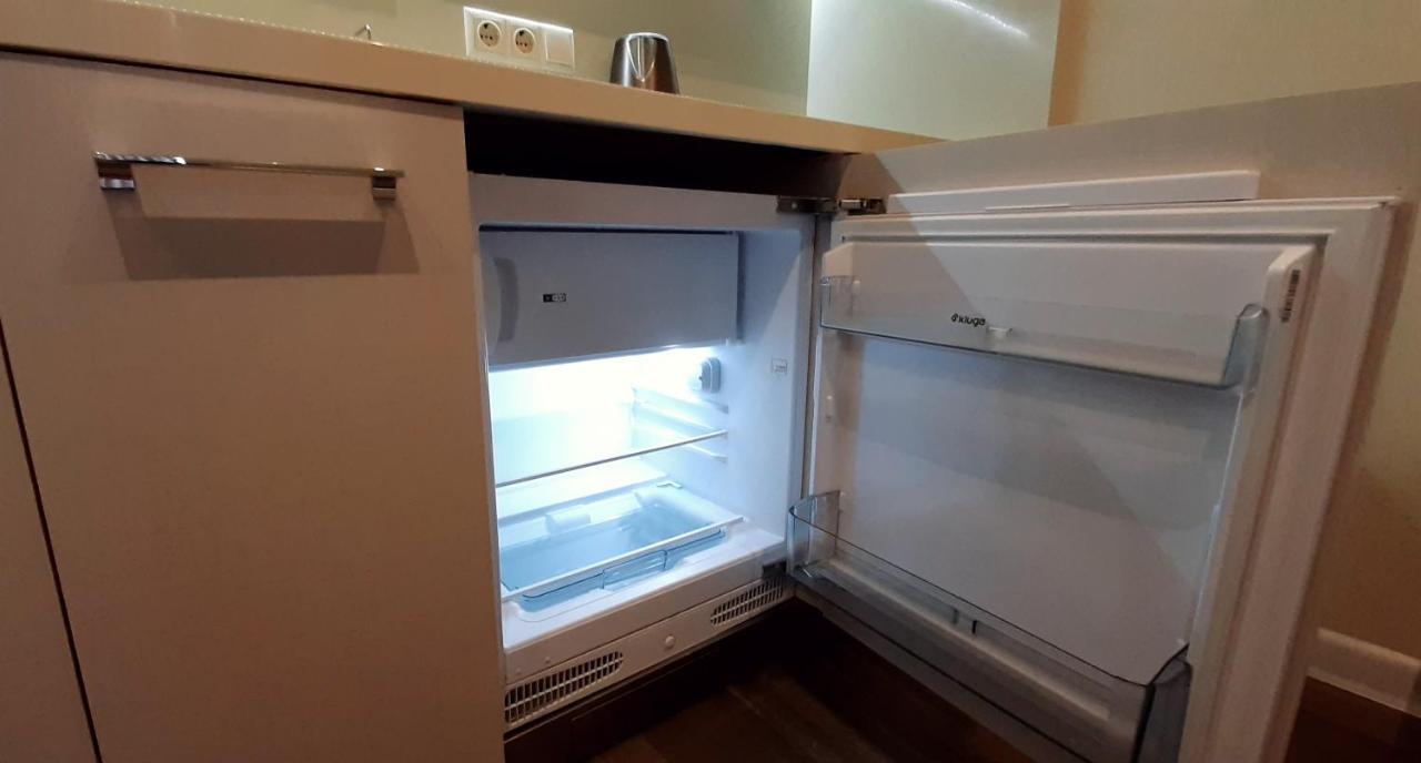 Alliance Palace Sea View Apartment 巴统 外观 照片