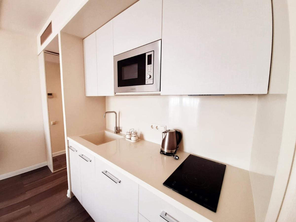 Alliance Palace Sea View Apartment 巴统 外观 照片
