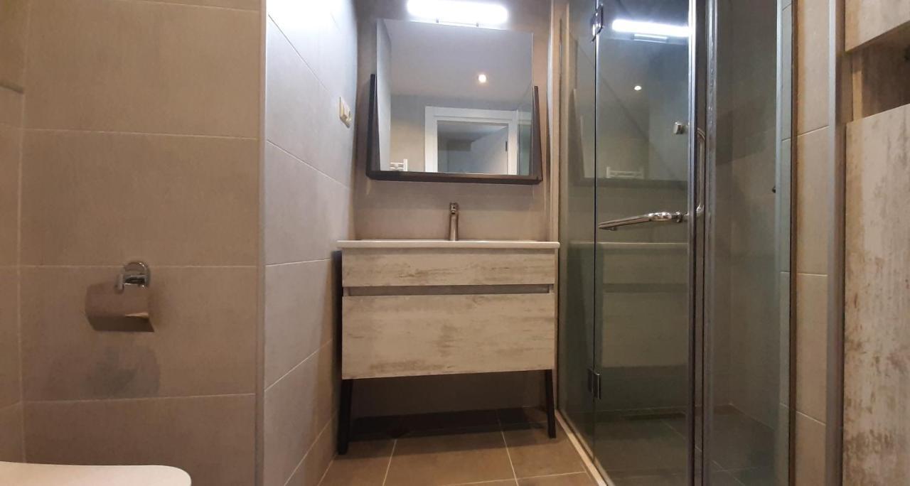 Alliance Palace Sea View Apartment 巴统 外观 照片