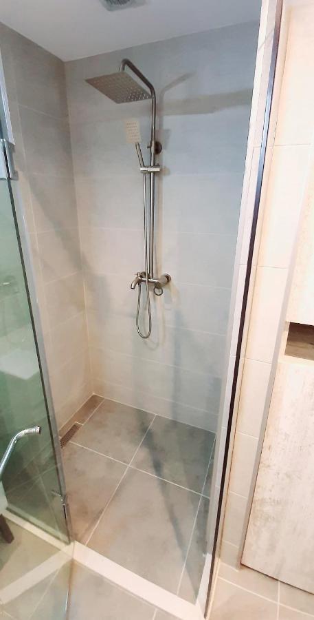 Alliance Palace Sea View Apartment 巴统 外观 照片