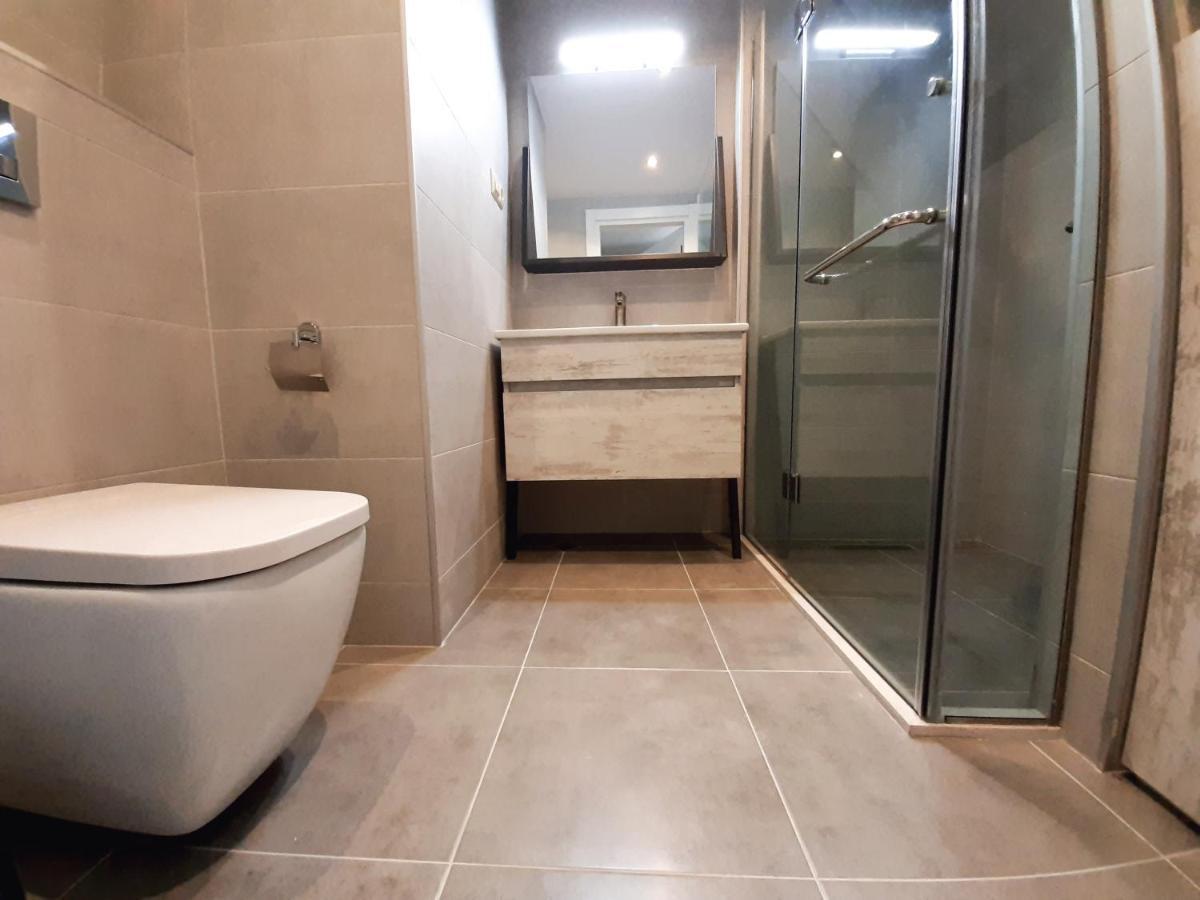 Alliance Palace Sea View Apartment 巴统 外观 照片