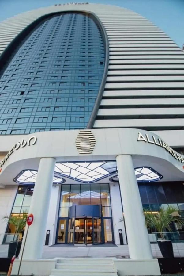 Alliance Palace Sea View Apartment 巴统 外观 照片