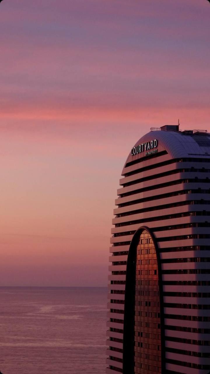 Alliance Palace Sea View Apartment 巴统 外观 照片